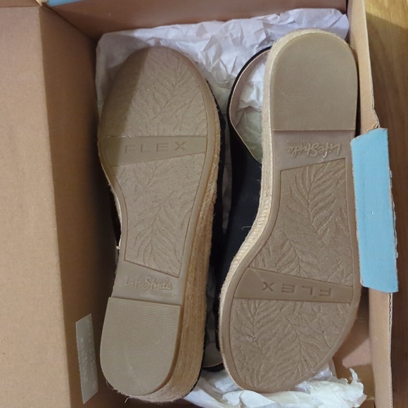 LIFE STRIDE NIB Socialite black wedge sandal 7 - Picture 6 of 9